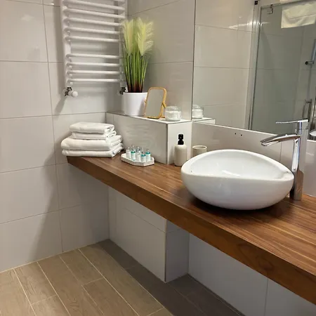 Czarna Gora - Stubai 41 Heudorf